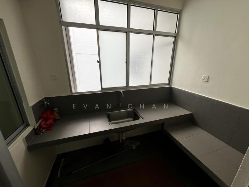Service Residence for Sale at OUG Parklane - Evan Chan - Kitchen - PropertyGuru.com.my