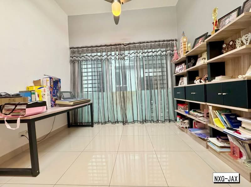 Rumah Berkembar untuk Dijual di Setia Damai (Setia Alam) - Ivy Por - Study - PropertyGuru.com.my