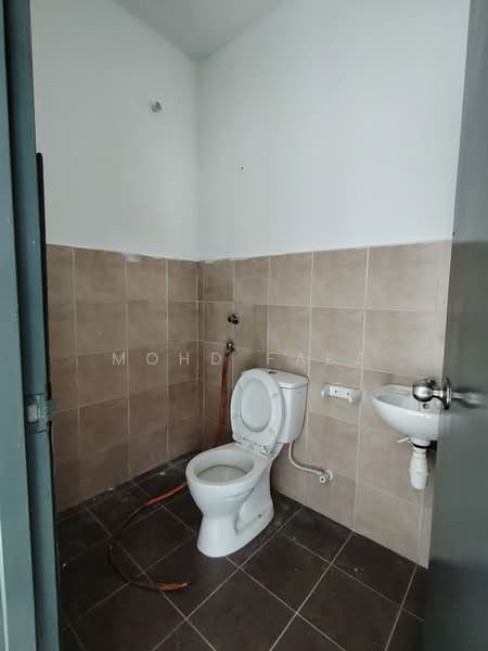 Rumah Teres 2 Tingkat untuk Dijual di Taman Senai Jaya (Senai) - Mohd Faez - Bathroom - PropertyGuru.com.my