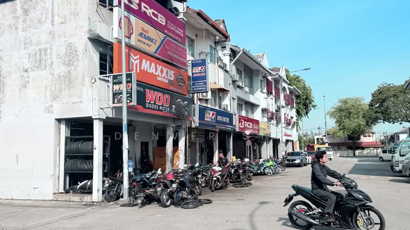 Shop for Sale in Taman Seri Subang (Sunway) - Denver Sin - Exterior - PropertyGuru.com.my