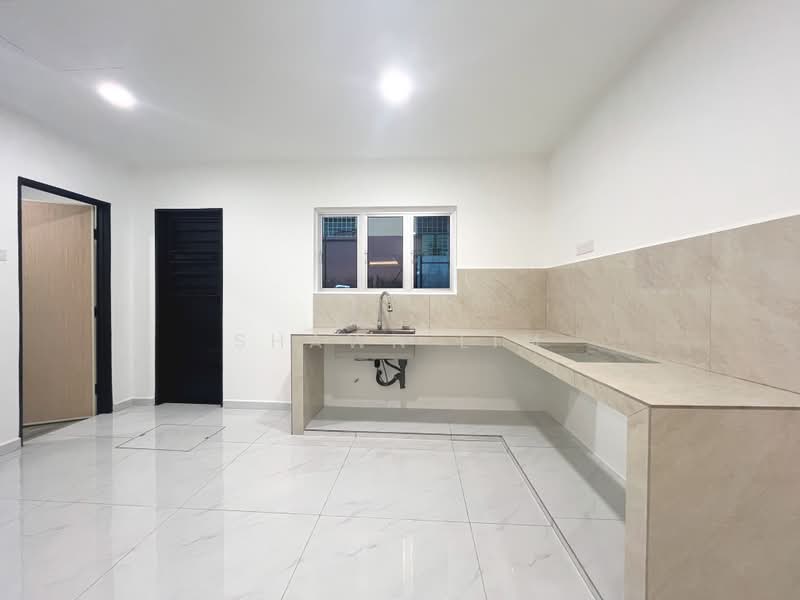 2-storey Terraced House for Sale in Mahkota Cheras (Cheras) - Shawn Lim - Kitchen - PropertyGuru.com.my