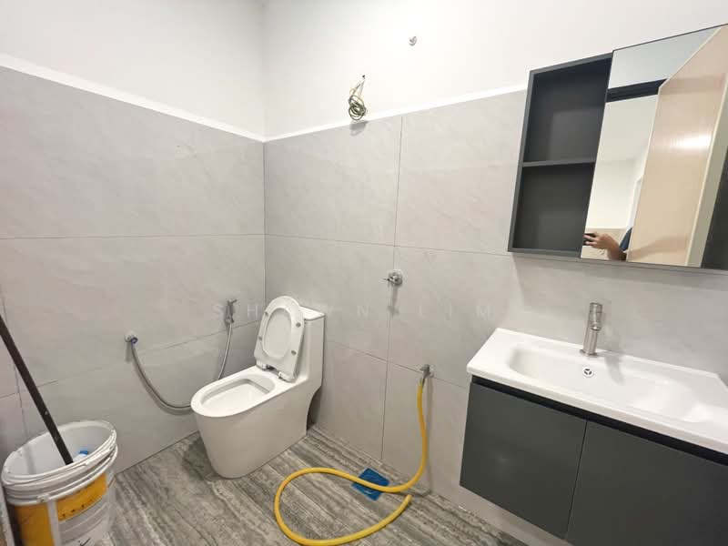 2-storey Terraced House for Sale in Mahkota Cheras (Cheras) - Shawn Lim - Bathroom - PropertyGuru.com.my