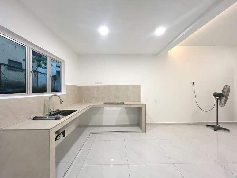 2-storey Terraced House for Sale in Mahkota Cheras (Cheras) - Shawn Lim - Kitchen - PropertyGuru.com.my