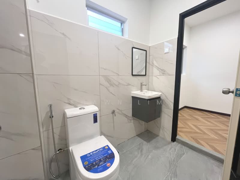 2-storey Terraced House for Sale in Mahkota Cheras (Cheras) - Shawn Lim - Bathroom - PropertyGuru.com.my