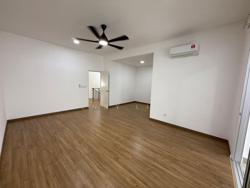 Rumah Teres 2 Tingkat untuk Disewa di Cyberjaya (Selangor) - Henry Liew - Living Room - PropertyGuru.com.my