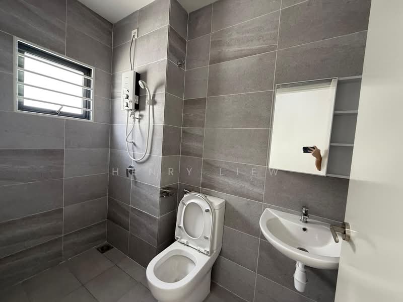 Rumah Teres 2 Tingkat untuk Disewa di Cyberjaya (Selangor) - Henry Liew - Bathroom - PropertyGuru.com.my