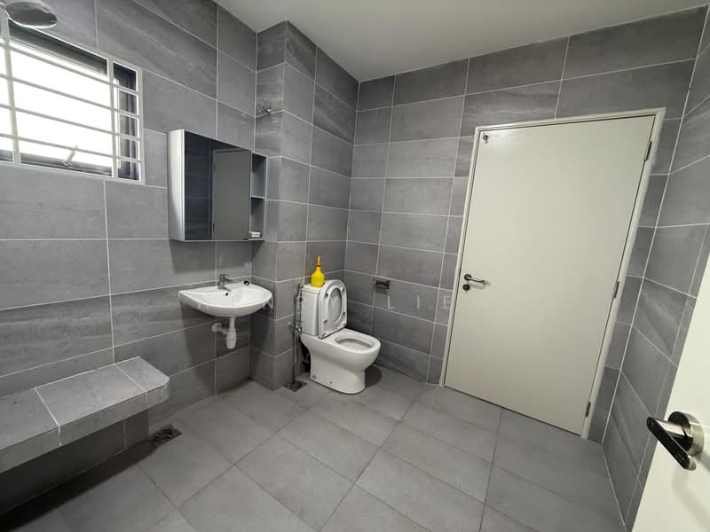 Rumah Teres 2 Tingkat untuk Disewa di Cyberjaya (Selangor) - Henry Liew - Bathroom - PropertyGuru.com.my
