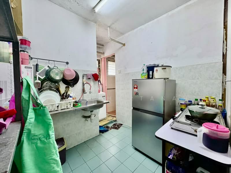 Apartment for Sale at Seri Aman Apartment - Sariza Hartanah - PropertyGuru.com.my