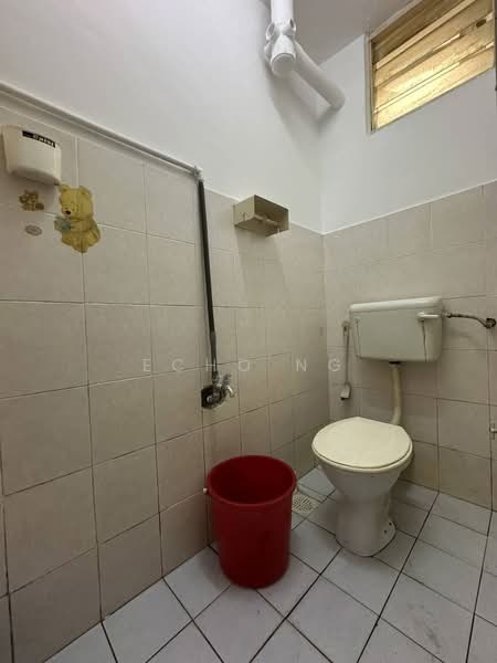 Rumah Flat untuk Dijual di Lestari Apartment - Echo Ng - Bathroom - PropertyGuru.com.my