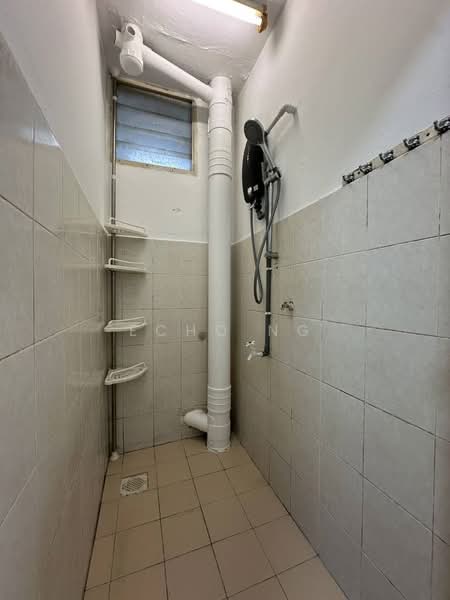 Rumah Flat untuk Dijual di Lestari Apartment - Echo Ng - Bathroom - PropertyGuru.com.my