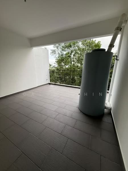 Rumah Teres 3 Tingkat untuk Dijual di Taman Melawati (Ulu Kelang) - calvin Chin - Balcony - PropertyGuru.com.my