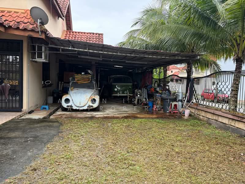 Rumah Teres 1.5 Tingkat untuk Dijual di Taman Pelangi Indah (Ulu Tiram) - Azlan Ismail aiproperty - Exterior - PropertyGuru.com.my