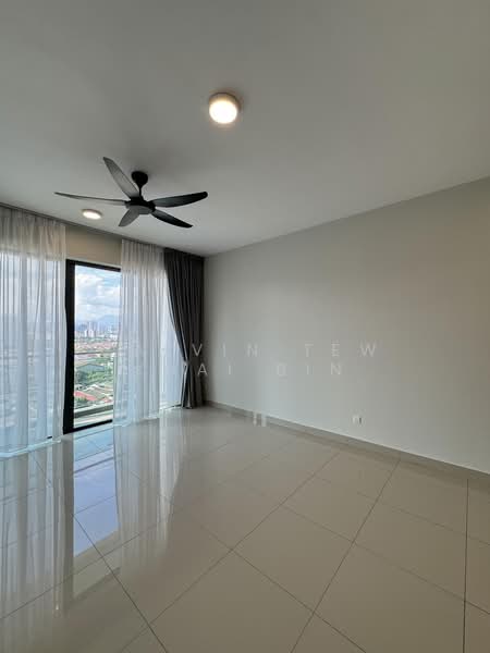 Service Residence for Sale at East Parc @ Manjalara - Calvin Tew Khai Bin - Living Room - PropertyGuru.com.my