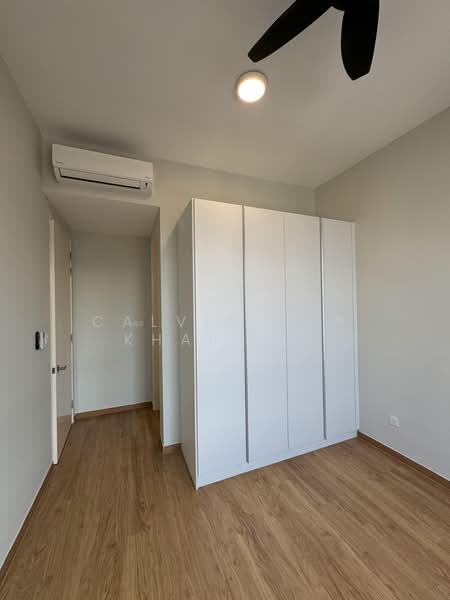 Service Residence for Sale at East Parc @ Manjalara - Calvin Tew Khai Bin - Master Bedroom - PropertyGuru.com.my