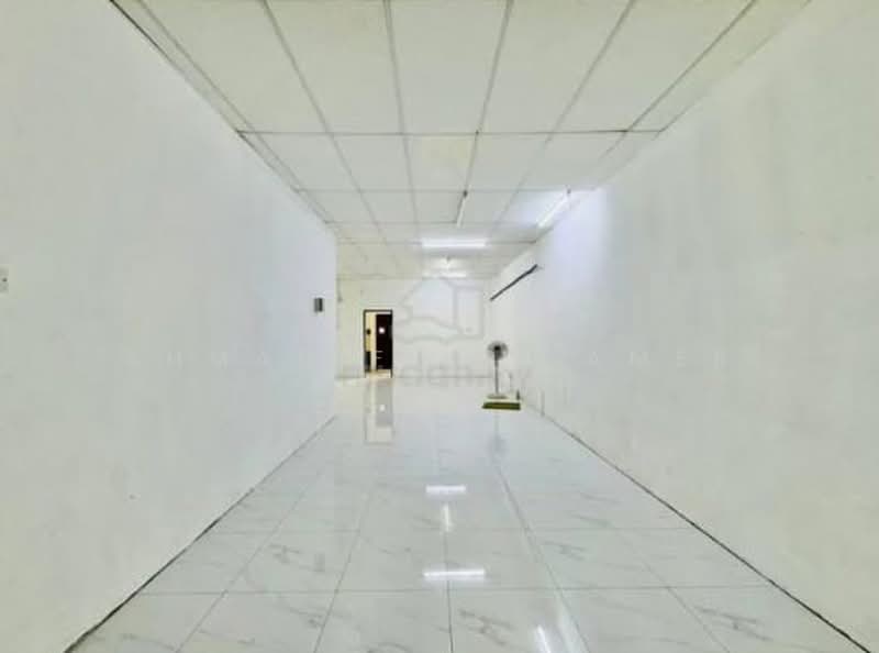 Shop / Office for Rent in Bandar Seri Putra (Bangi) - Ahmad Fikri Amer Hamzah - Interior - PropertyGuru.com.my