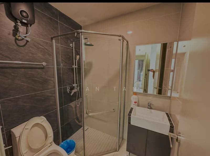 Kondominium untuk Disewa di Bay Point @ Country Garden Danga Bay - Ryan Tan - Bathroom - PropertyGuru.com.my
