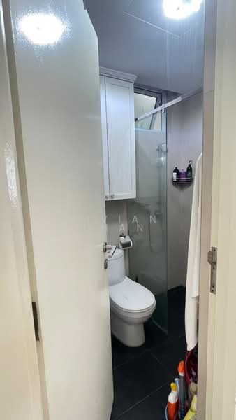 Kondominium untuk Disewa di Vertiq - Vivian Chan - Bathroom - PropertyGuru.com.my