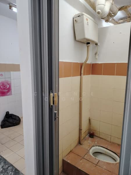 Pangsapuri untuk Disewa di Apartment Sri Rakyat - Clarence Chong - Bathroom - PropertyGuru.com.my