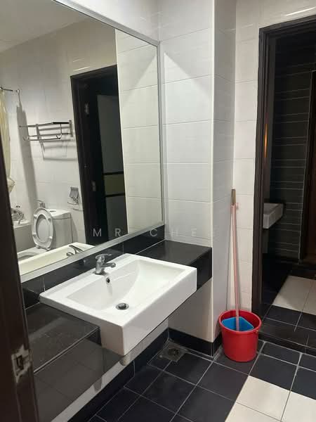 Servis Apartment untuk Dijual di Tower Regency - Mr Chee - Bathroom - PropertyGuru.com.my
