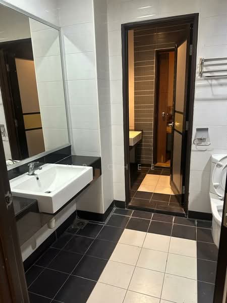 Servis Apartment untuk Dijual di Tower Regency - Mr Chee - Bathroom - PropertyGuru.com.my