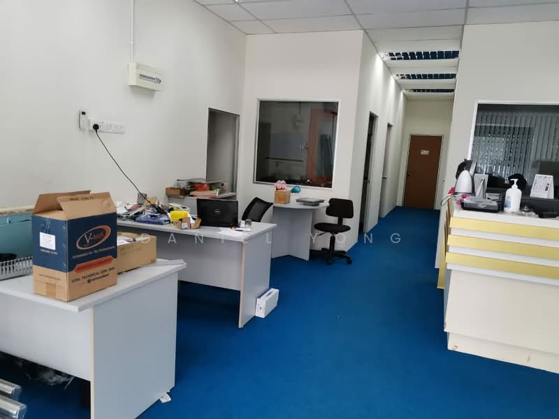 Shop for Rent in Taman Molek (Johor Bahru) - Daniel Yong - Interior - PropertyGuru.com.my