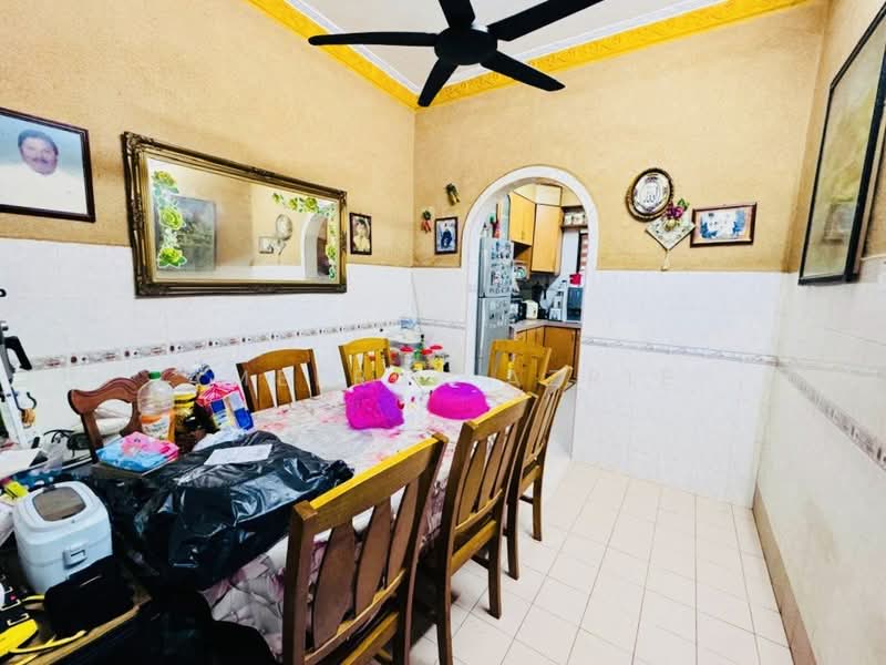 Rumah Teres 2 Tingkat untuk Dijual di Bukit Indah (Iskandar Puteri (Nusajaya)) - Ameerul Azrie - Dining Room - PropertyGuru.com.my