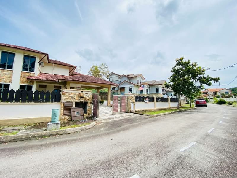 Bungalow for Sale in Puncak Pinggiran Putra (Dengkil) - Shafiq Muttalib - Exterior - PropertyGuru.com.my