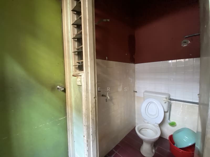 Rumah Teres 2 Tingkat untuk Dijual di Taman Connaught (Cheras) - Denver Sin - Bathroom - PropertyGuru.com.my