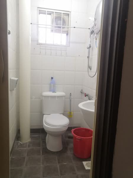 Apartment for Rent at Pangsapuri Segar Perdana - Philip Ng - Bathroom - PropertyGuru.com.my