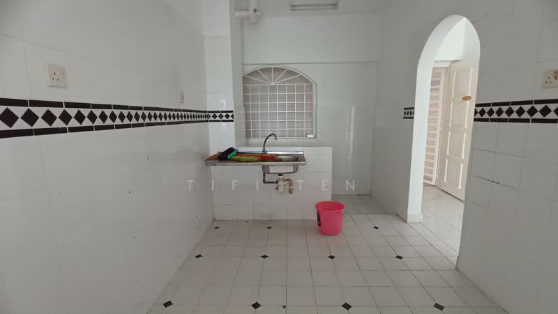 Condominium for Sale at Le Renaissance - Tifi Ten - Kitchen - PropertyGuru.com.my