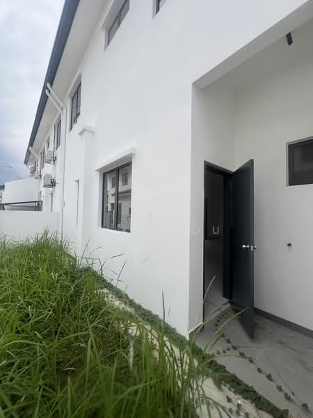 2-storey Terraced House for Sale in Telok Panglima Garang (Selangor) - Miki You - Exterior - PropertyGuru.com.my