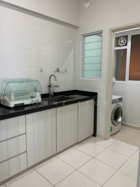 Condominium for Rent at i-Santorini - Lynnz Seow - Kitchen - PropertyGuru.com.my