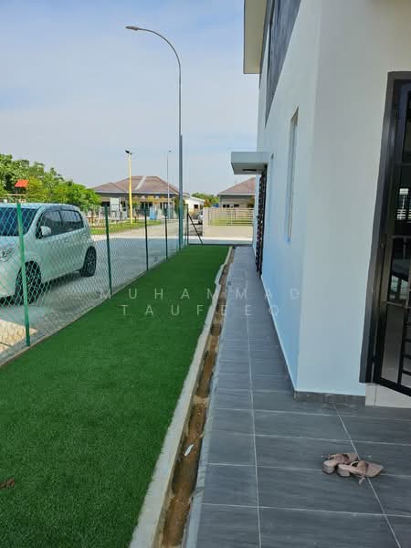 Rumah Teres 2 Tingkat untuk Disewa di Kampung Lombong (Shah Alam) - Muhammad Taufeeq - Exterior - PropertyGuru.com.my