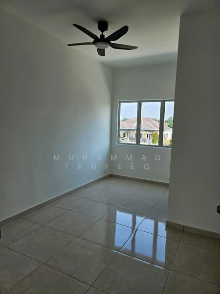 Rumah Teres 2 Tingkat untuk Disewa di Kampung Lombong (Shah Alam) - Muhammad Taufeeq - Interior - PropertyGuru.com.my
