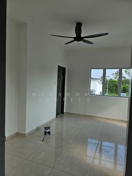 Rumah Teres 2 Tingkat untuk Disewa di Kampung Lombong (Shah Alam) - Muhammad Taufeeq - Interior - PropertyGuru.com.my