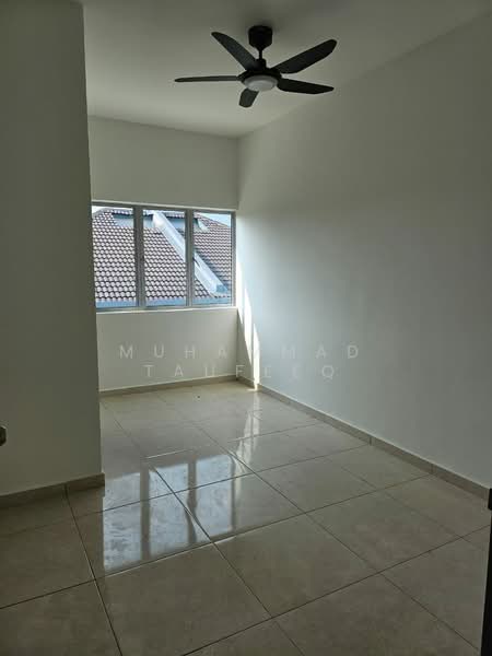 Rumah Teres 2 Tingkat untuk Disewa di Kampung Lombong (Shah Alam) - Muhammad Taufeeq - Interior - PropertyGuru.com.my