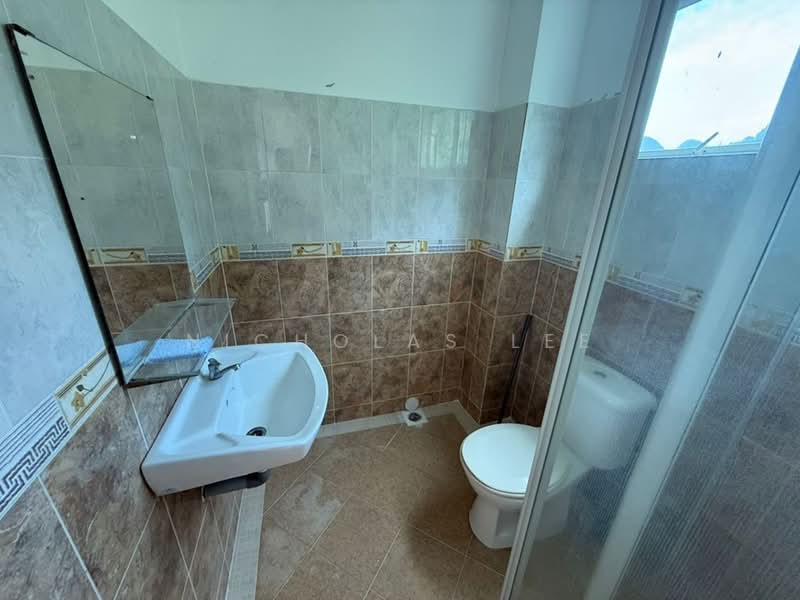 Condominium for Sale at Sky Home, Tambun - Nicholas Lee - Bathroom - PropertyGuru.com.my