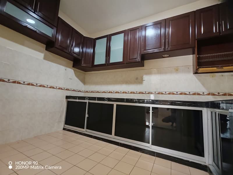 Kondominium untuk Dijual di Casa Puteri Condominium - Iris Tan - Kitchen - PropertyGuru.com.my