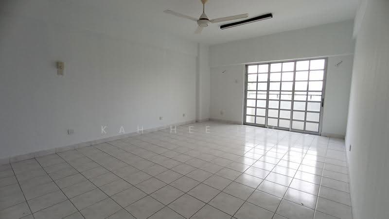 Condominium for Sale at Le Renaissance - Kah Hee Lim - Living Room - PropertyGuru.com.my