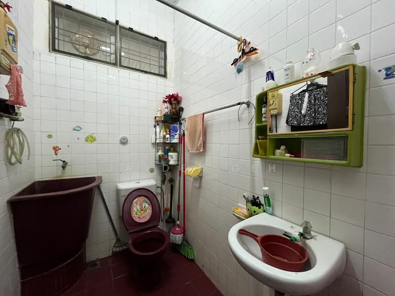 Semi-Detached House for Sale in Alor Setar (Kedah) - Jayden Geh - Bathroom - PropertyGuru.com.my
