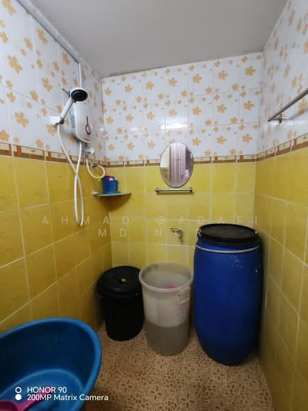 Rumah Teres untuk Dijual di Seri Kembangan (Selangor) - Ahmad Gadafi Md Nor - Bathroom - PropertyGuru.com.my