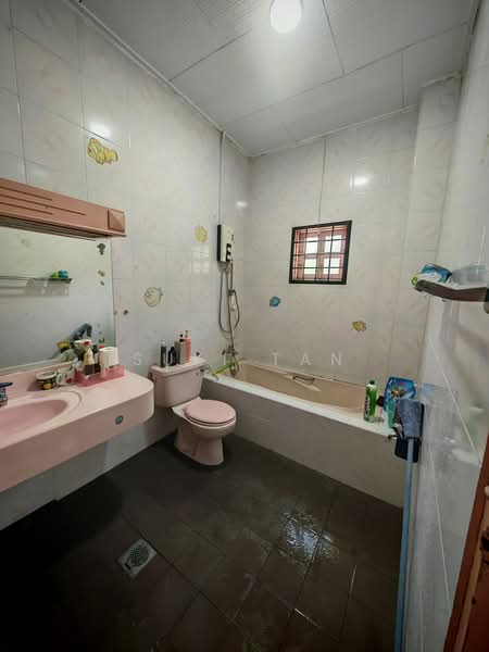 2-storey Terraced House for Sale in Taman Pinggiran Templer (Selayang) - Suki Tan - Bathroom - PropertyGuru.com.my