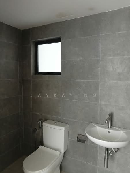 Kondominium untuk Disewa di LSH33 - Jaykay Ng - Bathroom - PropertyGuru.com.my