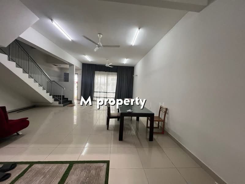 Rumah Teres 2 Tingkat untuk Disewa di Kota Kemuning (Shah Alam) - Venus Sim - Living Room - PropertyGuru.com.my