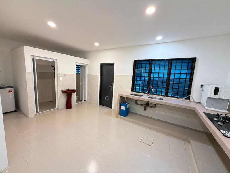 1-storey Terraced House for Rent in Taman Sentosa (Johor Bahru) - Eric Lee - Kitchen - PropertyGuru.com.my