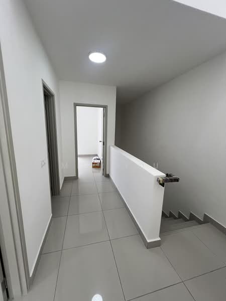 2-storey Terraced House for Sale in Telok Panglima Garang (Selangor) - Miki You - Corridor - PropertyGuru.com.my
