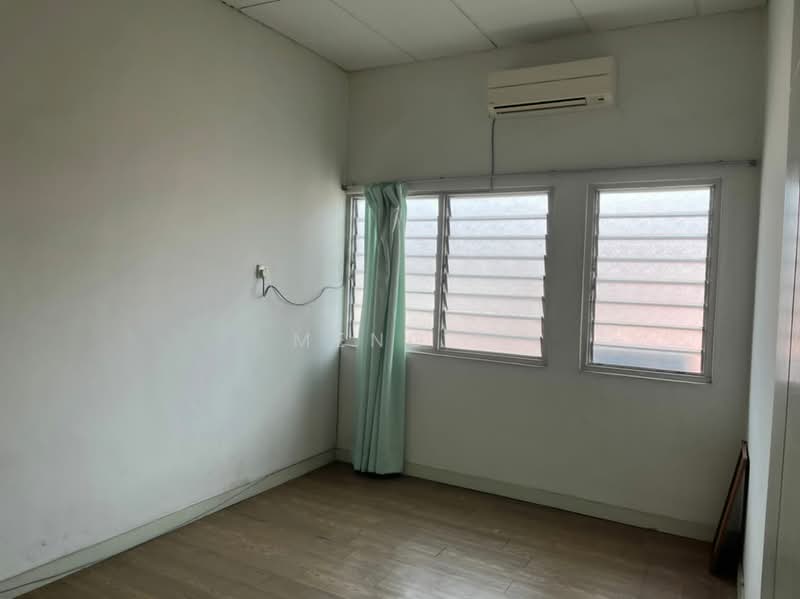 2-storey Terraced House for Sale in Taman Besi (Jelutong) - Meng . - Interior - PropertyGuru.com.my