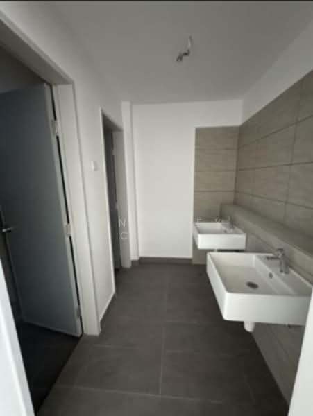 Shop / Office for Sale in Petaling Jaya (Selangor) - Kingsley Chai - Bathroom - PropertyGuru.com.my