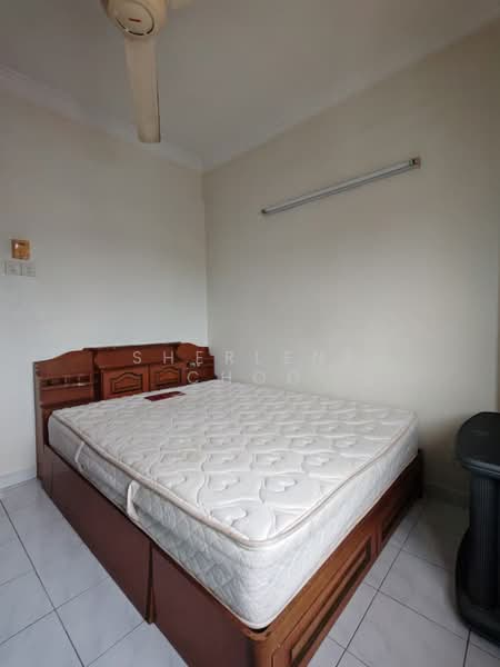 Condominium for Rent at Azuria Condominium - Sherlene Choo - Bedroom - PropertyGuru.com.my