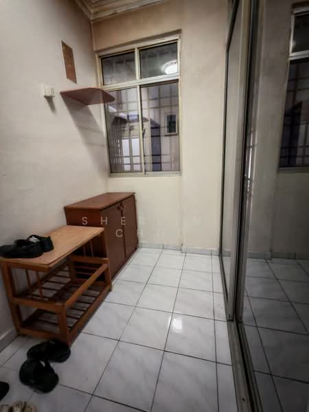 Condominium for Rent at Azuria Condominium - Sherlene Choo - Interior - PropertyGuru.com.my